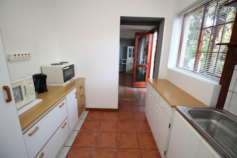 To Let 1 Bedroom Property for Rent in Blommendal Western Cape